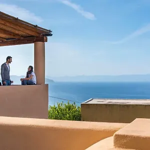 Hotel Solemar, Leni